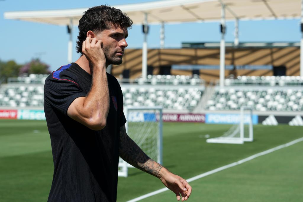 Pulisic ready to shoulder burden of US hopes in home World Cup opener