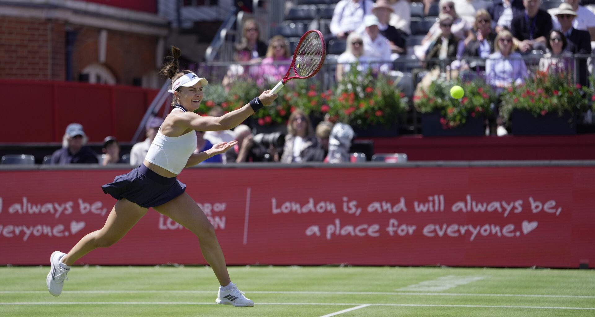 Jovic 'trending in the right direction' after upsetting Anisimova at Queen's