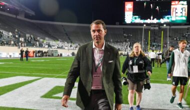 J Batt emerges as Kentucky's pick to replace Mitch Barnhart