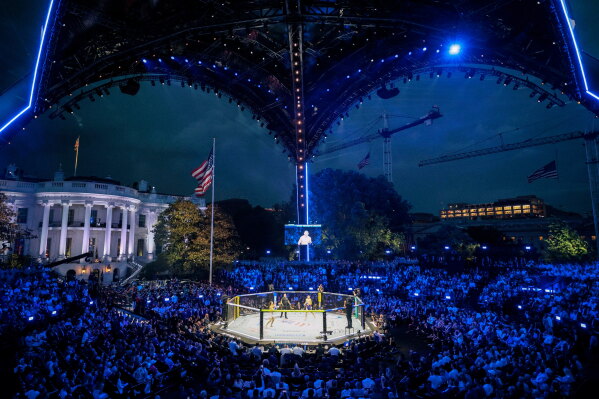 Diego Lopes fights Steve Garcia in a featherweight bout during UFC Freedom 250 on the South Lawn of the White House, Sunday, June 14, 2026, in Washington.(Evan Vucci/Pool Photo via AP)