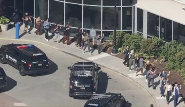 1 dead after shooting at Wilmington Hospital in Delaware; suspect at large