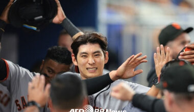 [Breaking News] "Lee Jung-hoo, play soccer!" Home run power strikes again! 154 km/h fastball crushes to produce a double, 'batting average 0.333, ranking 2nd overall'