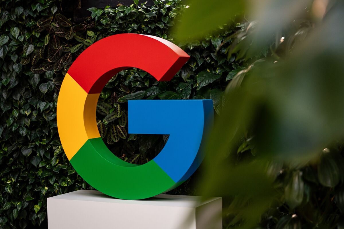 Google Poised to Lose Two More High-Profile AI Staffers to Anthropic