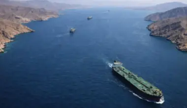 Iran insists prior clearance for Hormuz transit - Shafaq News