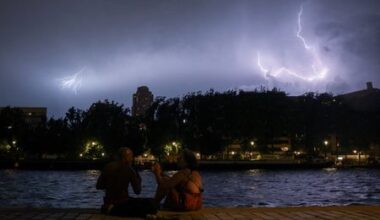 France records 1,000 excess deaths during record-breaking heatwave