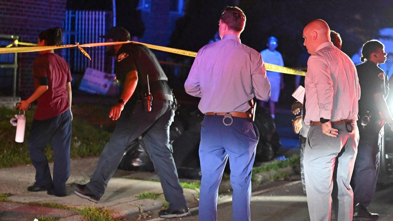 18-year-old man stabbed to death in Hempstead