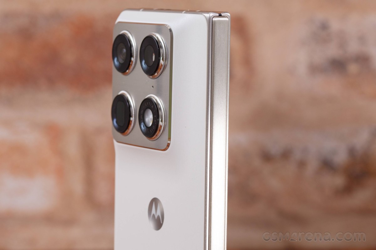 Motorola Razr Fold review