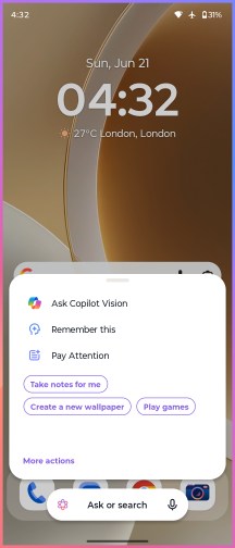 Moto AI - Motorola Razr Fold review