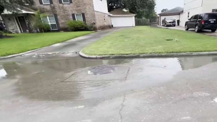 ‘Like raw sh**’: Candlelight Oaks neighbors fed up with sewage backup after storms