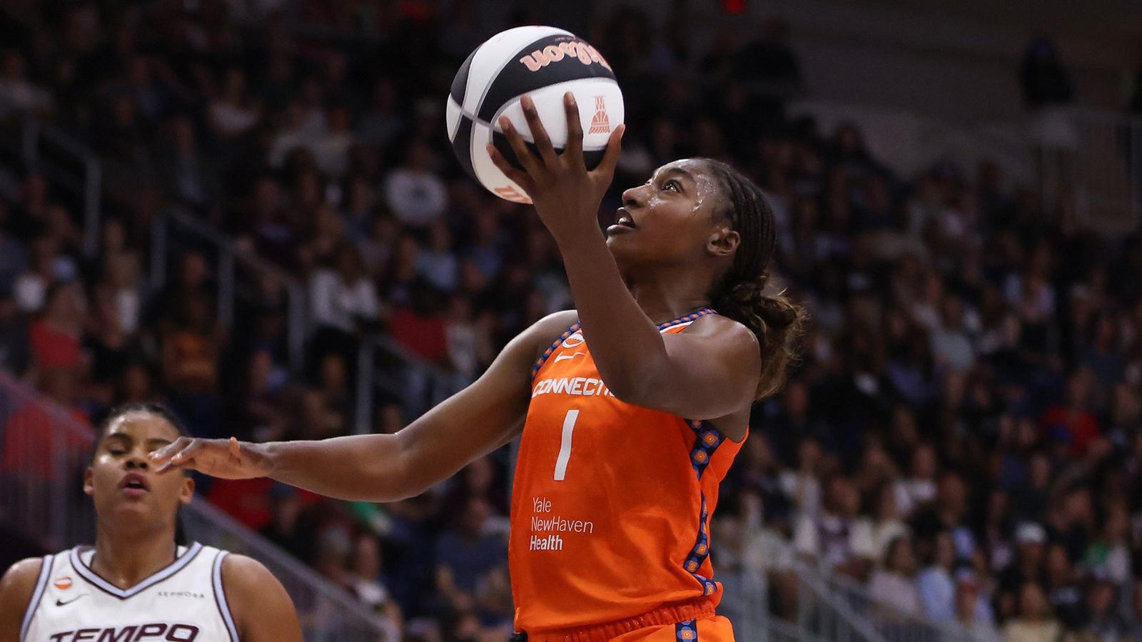 Nunu Agara USA Basketball portrait