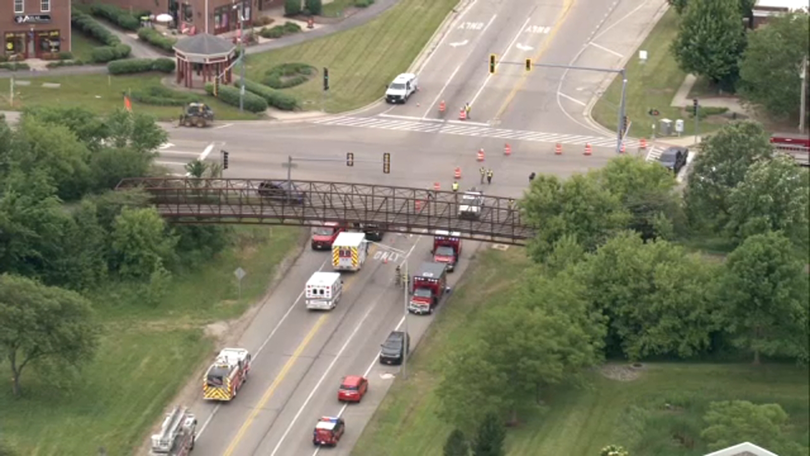 Major Kane County intersection, Route 64 and LaFox Road, in Campton Hills closed for gas leak: police