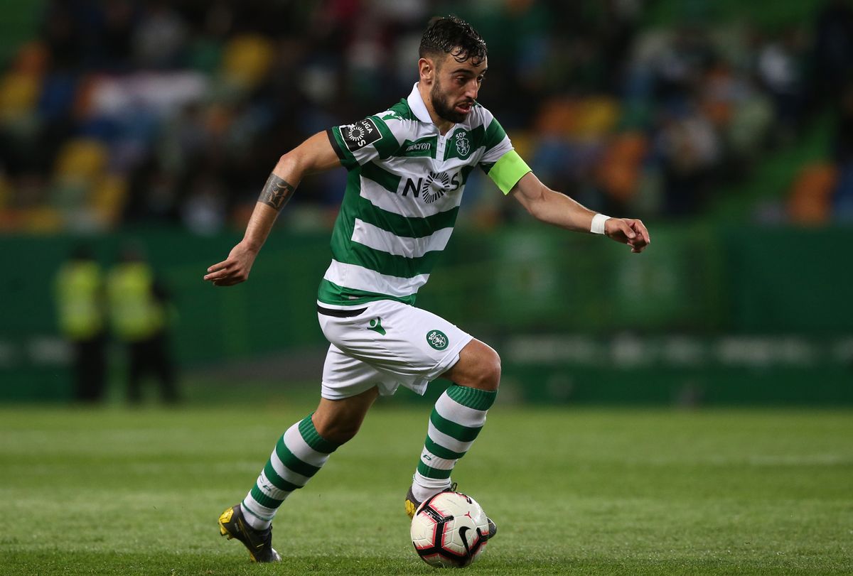 Bruno Fernandes of Sporting CP in action during the Liga NOS match between Sporting CP and Rio Ave FC at Estadio Jose Alvalade on April 7, 2019 in Lisbon, Portugal.