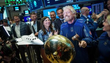 SPCE Stock Caps Best Month Ever: Retail Bulls Swarm Richard Branson's Space Firm As New Investor Emerges Ahead Of SpaceX IPO