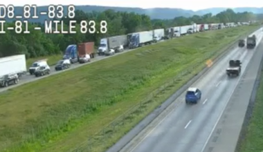 Tractor-trailer overturns on I-81, causes major delays in Lebanon County, Pa.