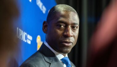Inside H2PNIL: How Pitt's battle to keep Mason Heintschel led to Allen Greene's new fundraising platform