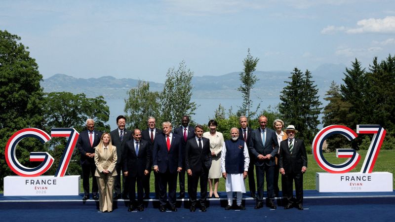 Live updates: Trump meets world leaders in France with US-Iran agreement high on agenda