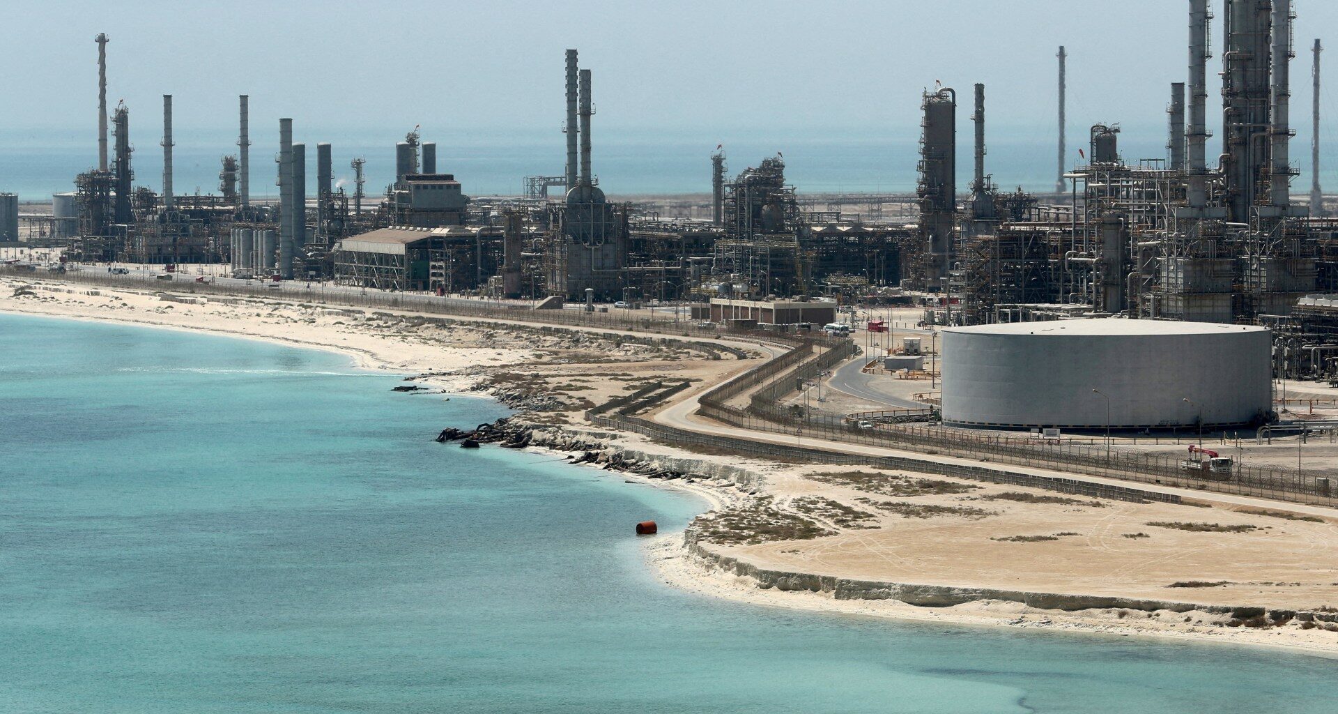 Saudi Aramco helicopter crash in Ras Tanura kills all 14 on board | Aviation News