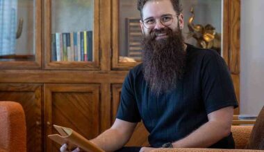 Local therapist aims to fill gap in LGBTQ mental health care