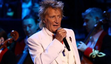 Rod Stewart forced to cancel gig at last minute over health issues