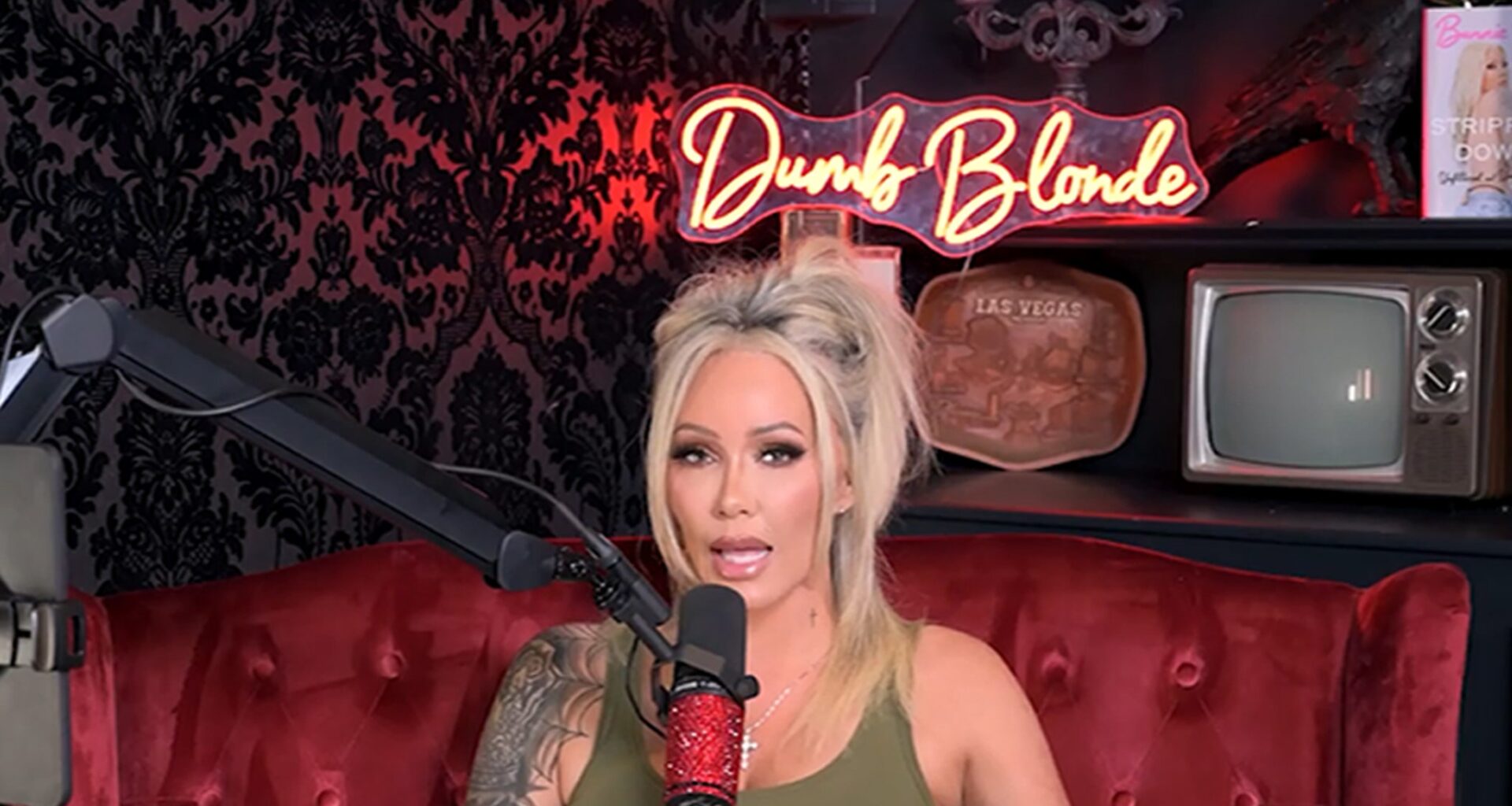 Bunnie XO Reveals She and Jelly Roll Are Still Having a Baby Despite Divorce