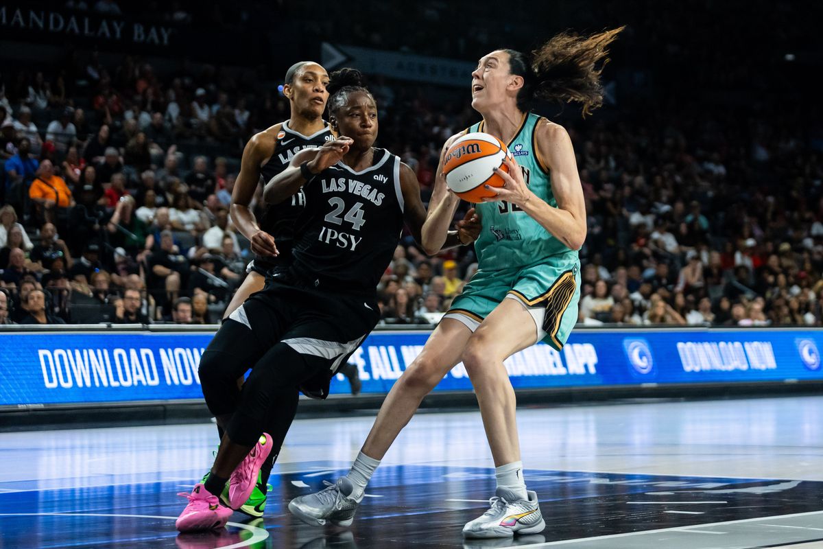 New York Liberty forward Breanna Stewart (30) looks to shoot the ball during a WNBA game between the Las Vegas Aces and the New York Liberty, Tuesday June 23, 2026 in Las Vegas, Nev. New York Liberty forward Breanna Stewart (30) looks to shoot the ball during a WNBA game between the Las Vegas Aces and the New York Liberty, Tuesday June 23, 2026 in Las Vegas, Nev.