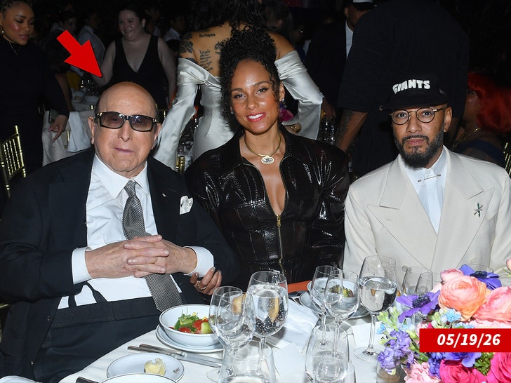 clive davis getty 2
