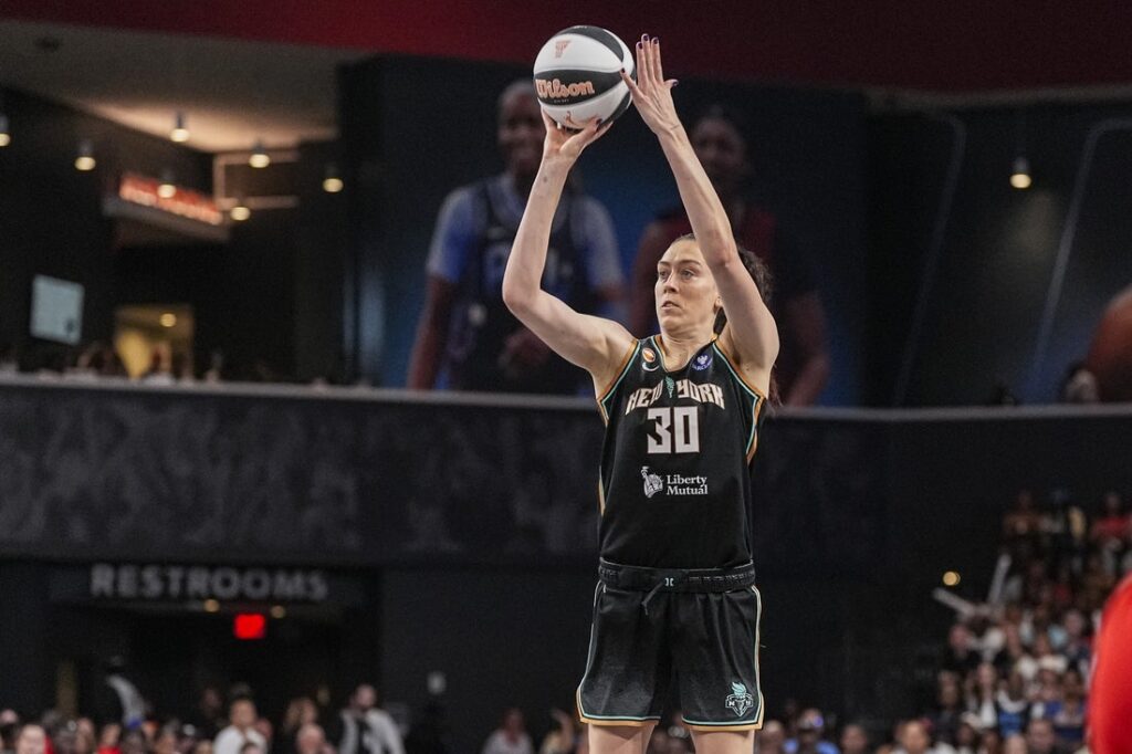 breanna stewart