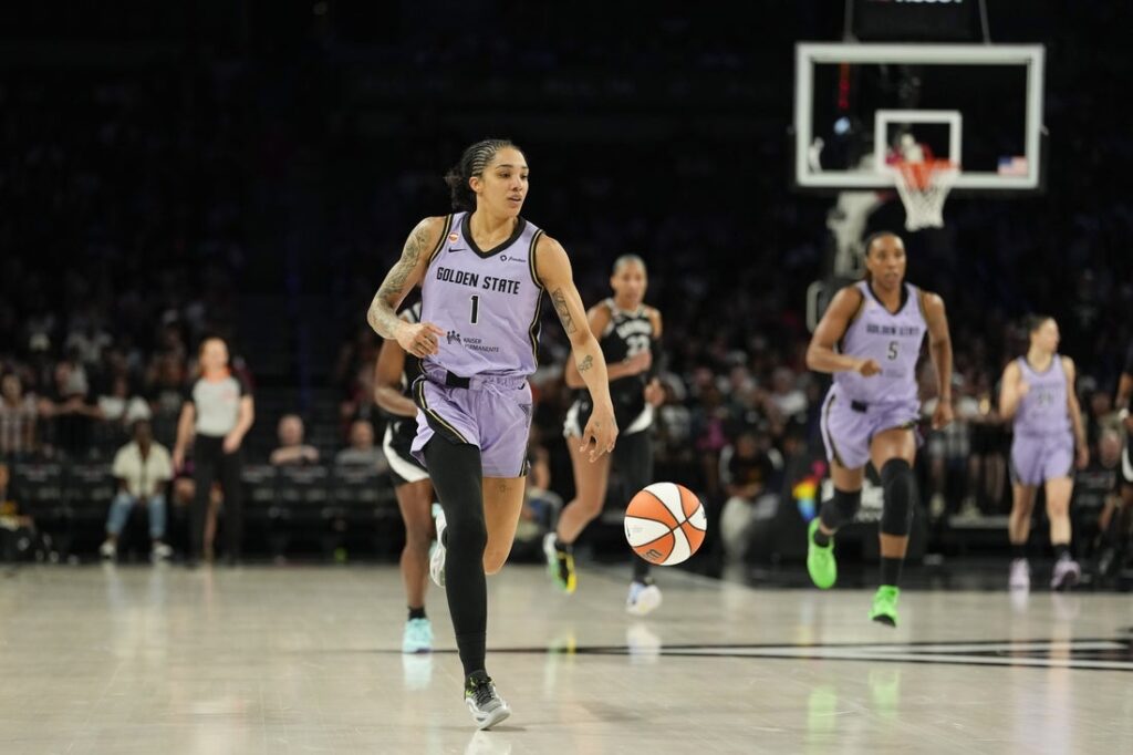 gabby williams valkyries