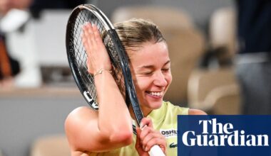 Chwalinska makes history after stunning Shnaider to reach French Open final | French Open 2026