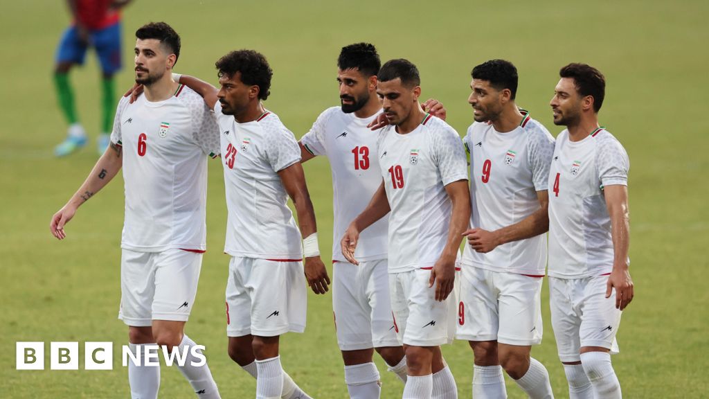 Iran says staff blocked from entering US after players given World Cup visas - BBC