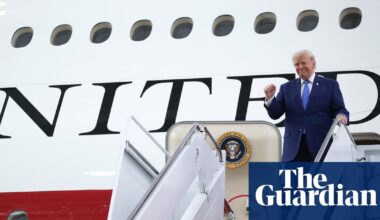 Trump unveils new Air Force One, a converted Qatari 747 | Donald Trump