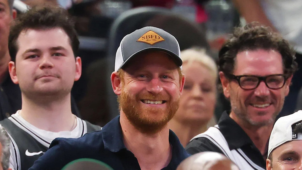 Prince Harry enjoys solo night out without wife Meghan