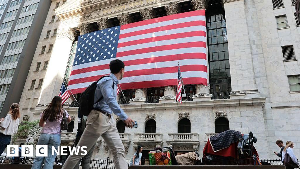 Why the US economy keeps defying the odds - BBC