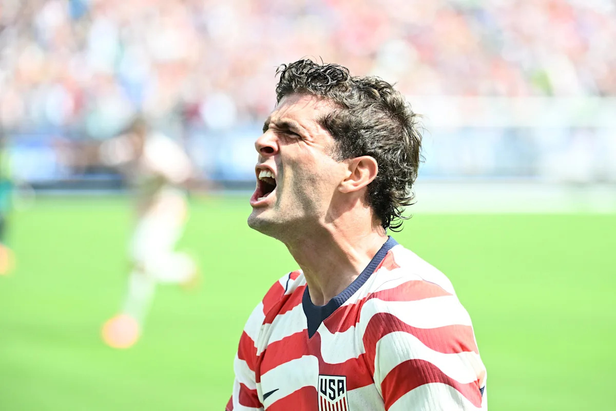United States men's national soccer team vs Paraguay team lineups