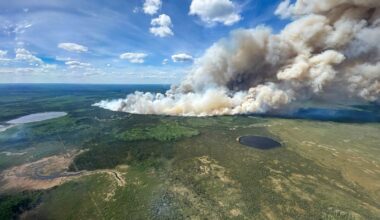 Wildfire season returns to Canada's oil sands