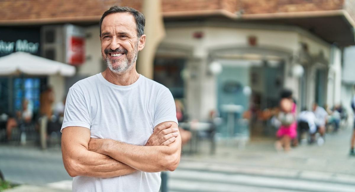 A $480,000 Bridge Portfolio That Quietly Pays a 60-Year-Old $3,200 a Month Until Social Security at 67