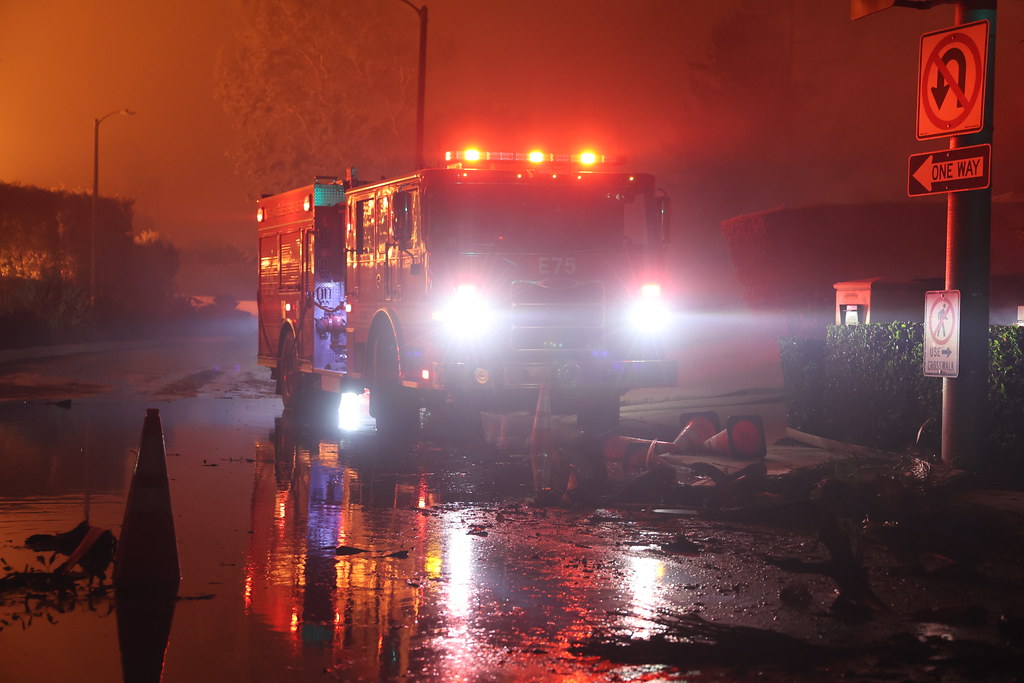Breaking News: Day Two of the Palisades Fire: Updates and Latest Information - Santa Monica News, Events & Local Politics