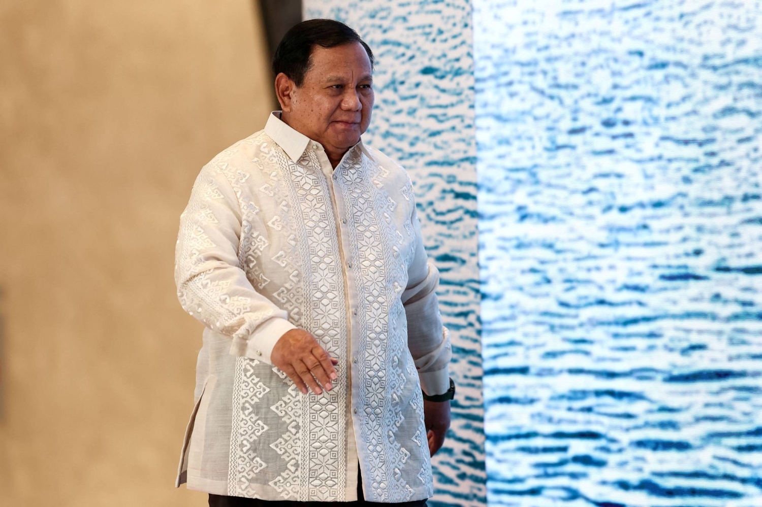 Prabowo risks prompt global banks to pull cash out of Indonesia