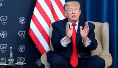 Trump: Iran will suffer 'ultimate consequences' if it reneges on nukes