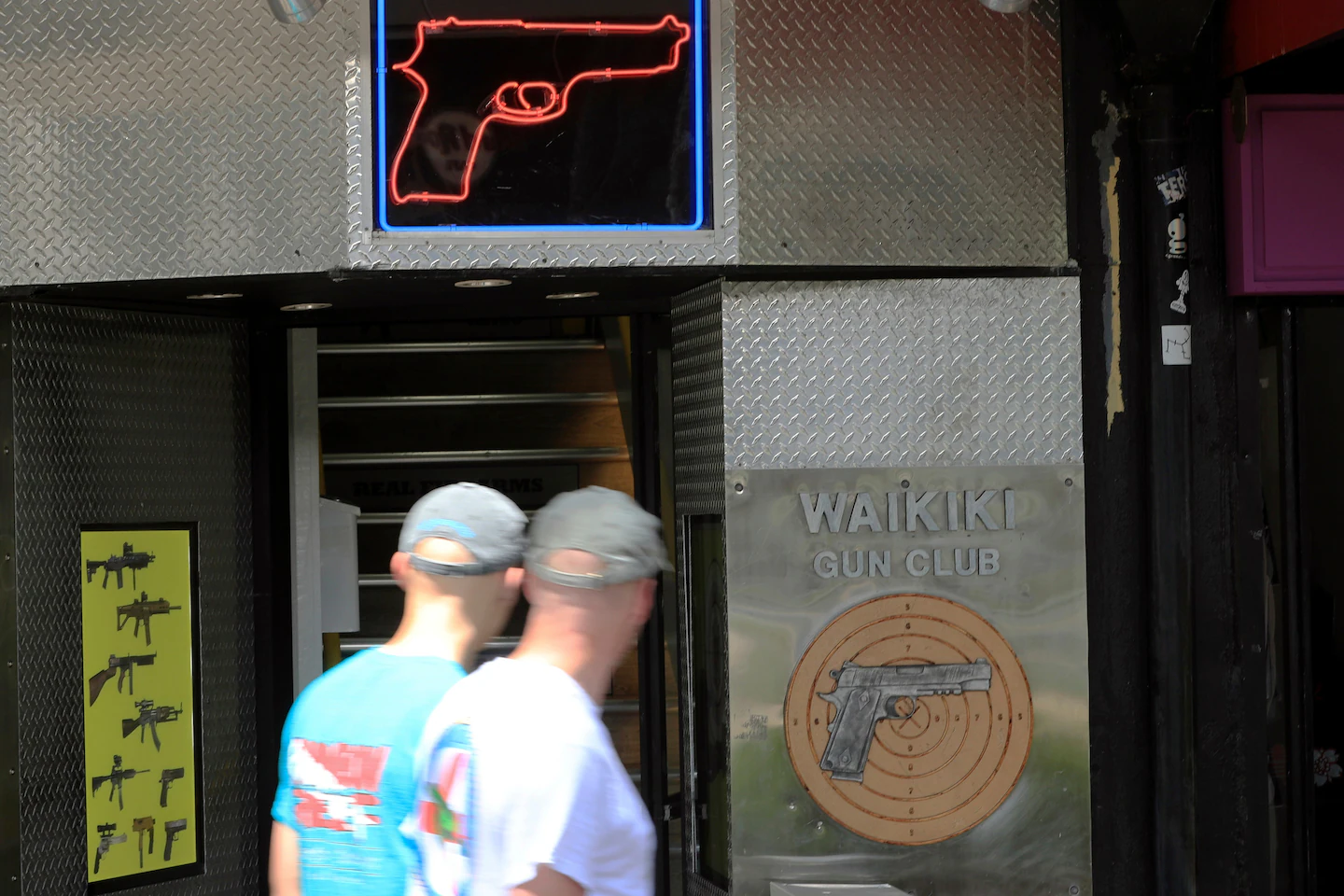 Supreme Court strikes down Hawaii limits on carrying guns in public - The Washington Post