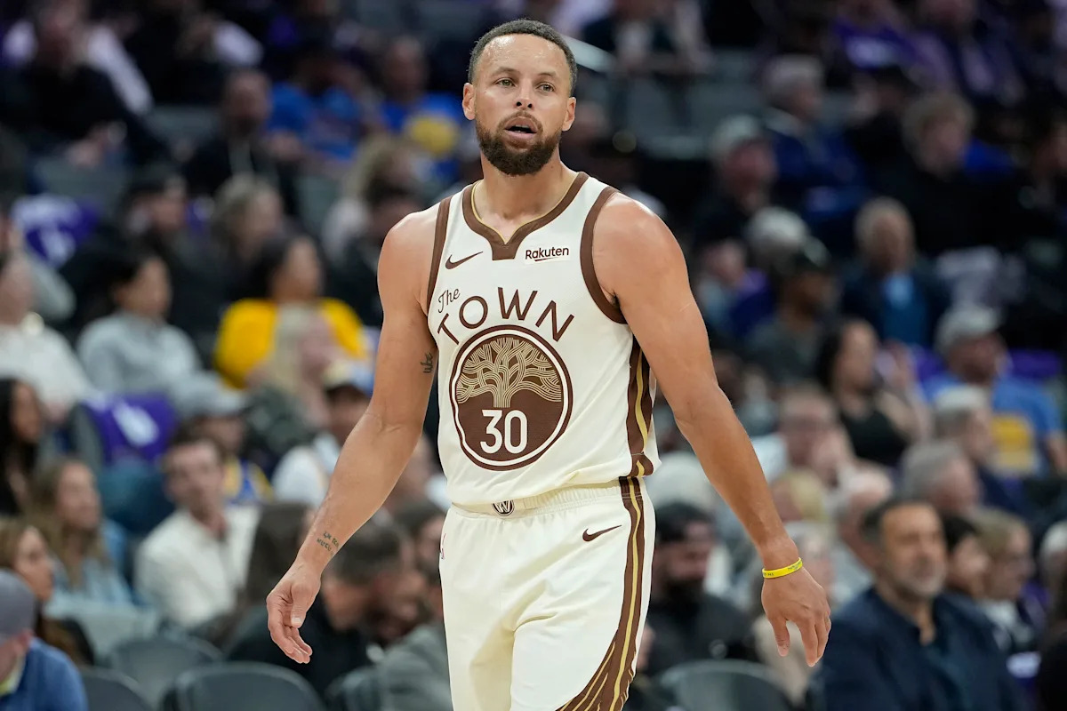 Stephen Curry signs new shoe deal with Chinese company Li-Ning after Under Armour split