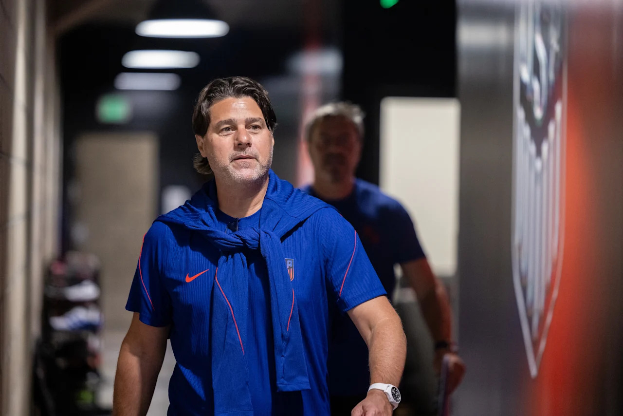 IRVINE, CALIFORNIA - JUNE 11: Head Coach Mauricio Pochettino of the United States during practice on June 11, 2026 in Irvine, California. (Photo by John Dorton/USSF/Getty Images)