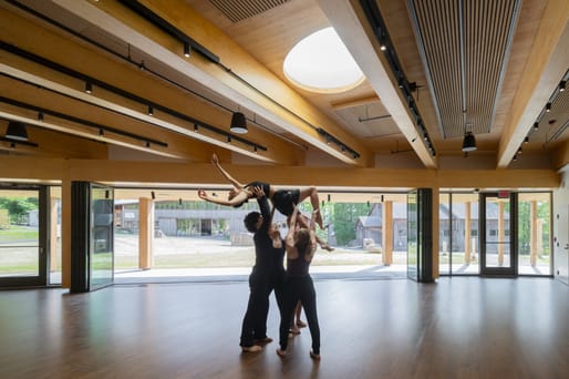 Doris Duke Theatre at Jacob’s Pillow in Becket, Massachusetts by Mecanoo and Marvel. Image credit: Iwan Baan
