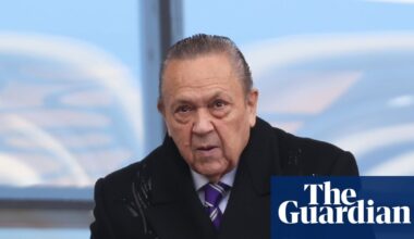David Sullivan steps down at West Ham to fight claims about private life | West Ham United