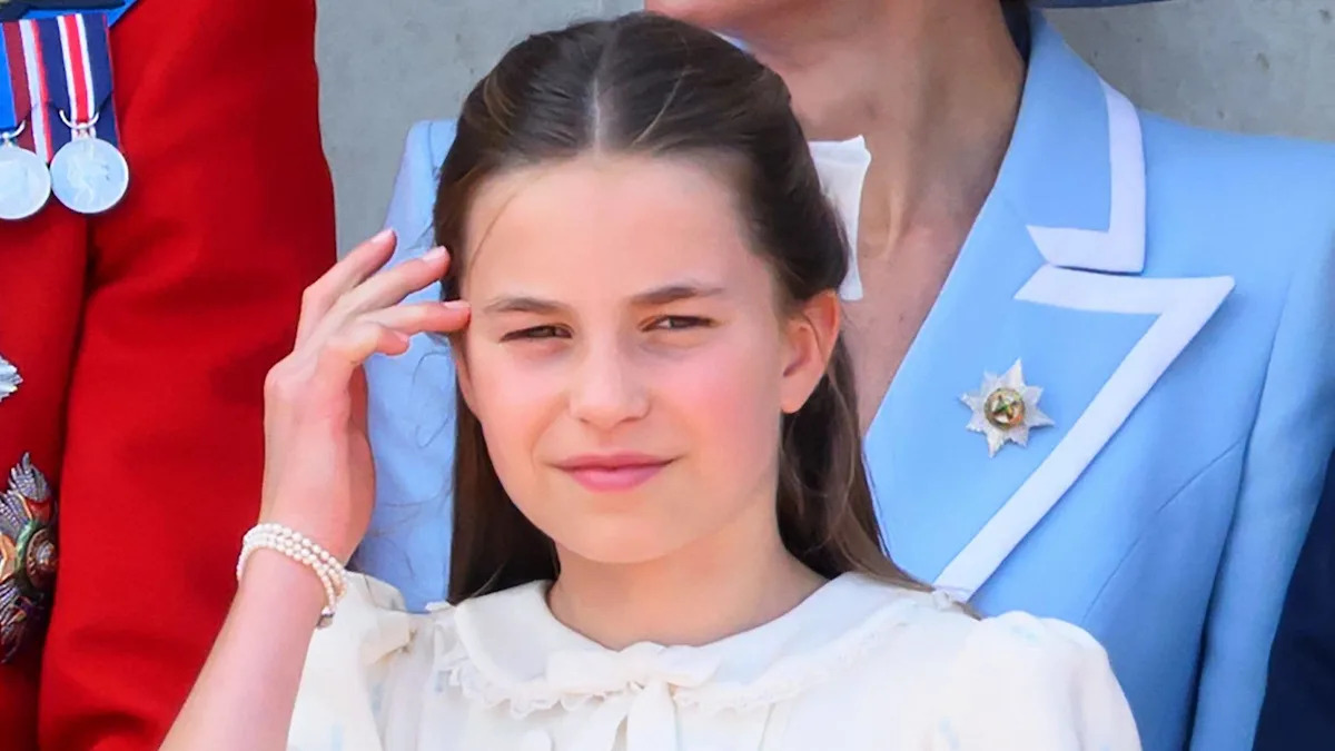 Princess Charlotte's Trooping appearance reveals 'control' over brothers DESC: