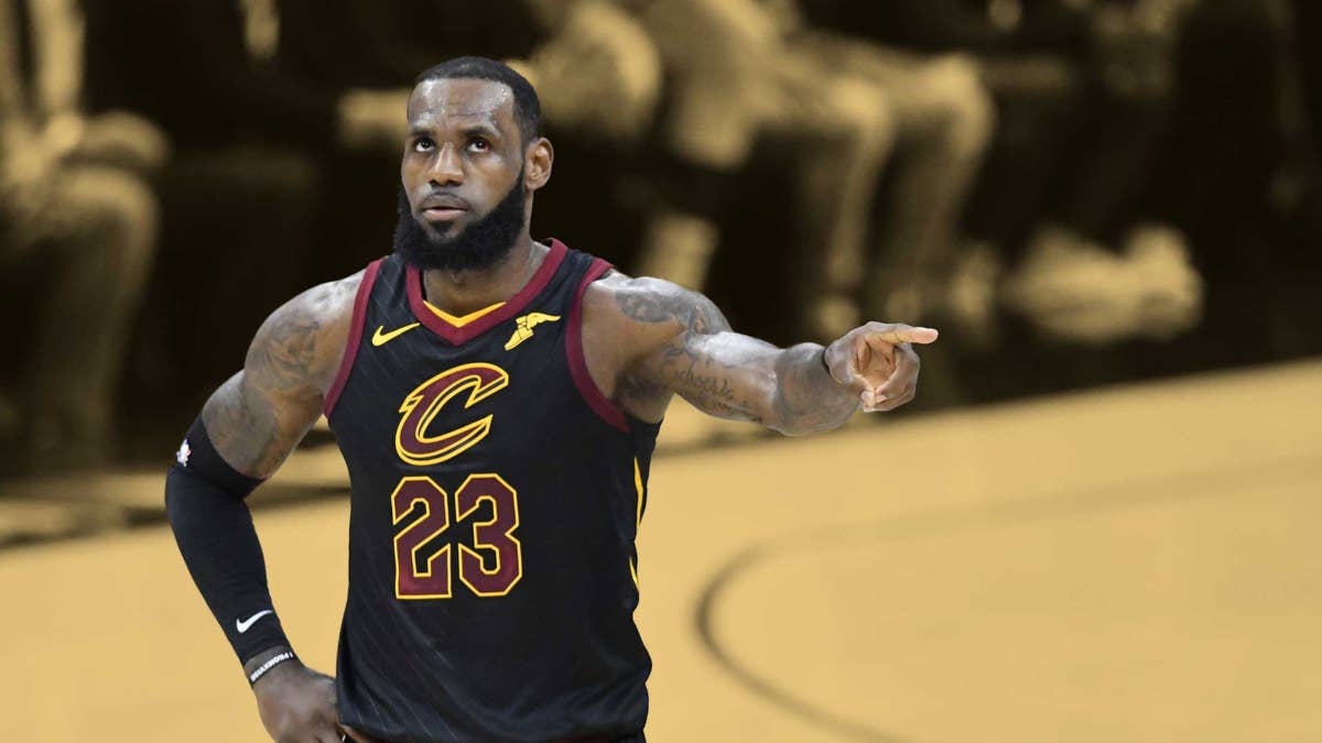 When SNL turned LeBron James' Cavaliers into a national punchline: "Our point guard is a Roomba"