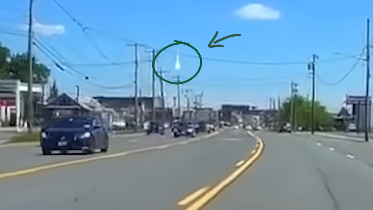This New York Driver Was Headed Fishing and Somehow Captured a Meteor on His Dashcam