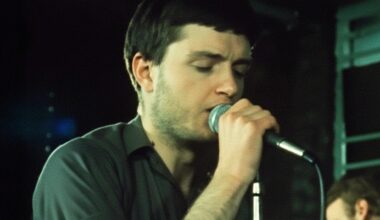 3 Songs From the 80s That Indie Fans Still Put on Their Playlists