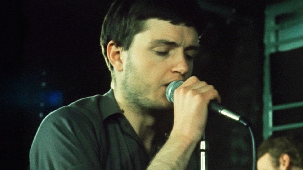 3 Songs From the 80s That Indie Fans Still Put on Their Playlists