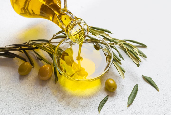 Olive oil contains oleocanthal, a natural compound that can lower inflammatory markers.